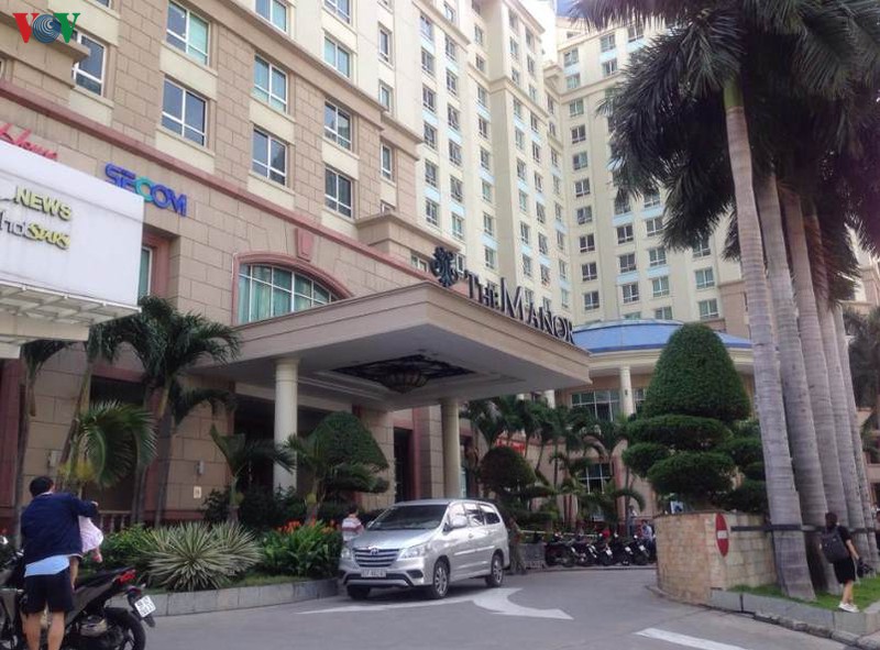 dang kham xet noi o cua pho chu tich tp ho chi minh tran vinh tuyen hinh 1