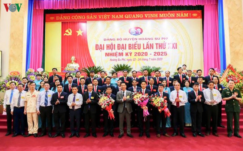 dai hoi dang huyen hoang su phi, ha giang bau truc tiep bi thu  hinh 2