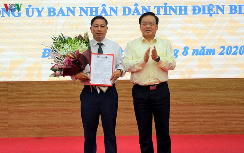 chu tich huyen tua chua giu chuc chanh van phong ubnd tinh dien bien hinh 1