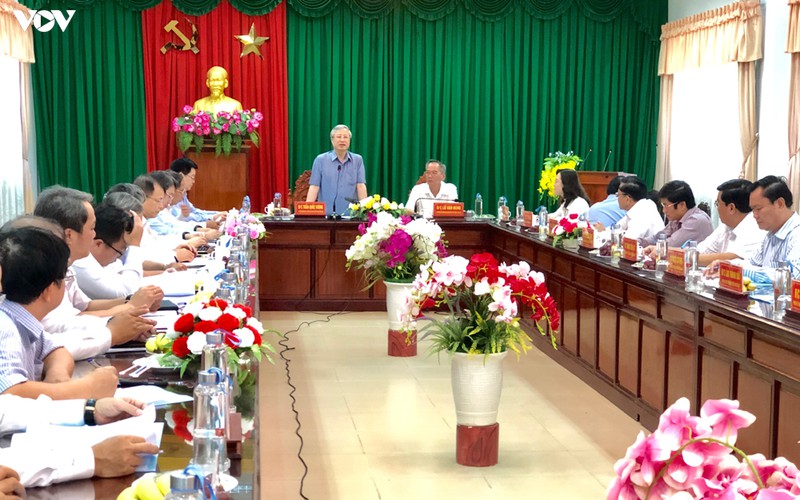 ong tran quoc vuong lam viec voi huyen nong thon moi phuoc long, bac lieu hinh 2