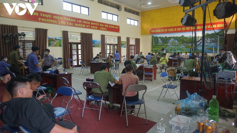 muc so thi noi an nau cua 21 doi tuong truy na trung quoc o lao cai hinh 23