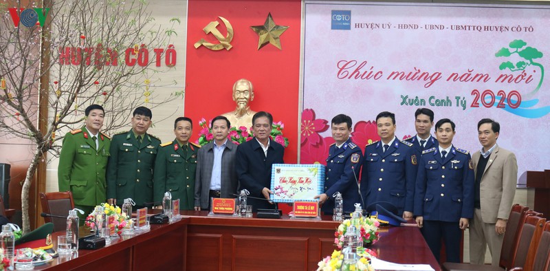 "tet hai dao" va chuong trinh "canh sat bien dong hanh voi ngu dan" hinh 1