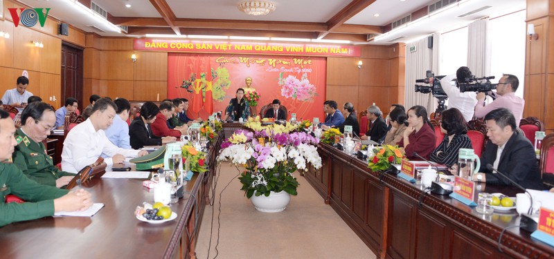 chu tich quoc hoi lam viec voi lanh dao tinh dak lak hinh 1