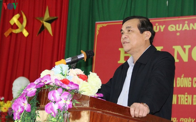 bi thu cap uy dang doi thoai truc tiep voi dan tai cac diem "nong" hinh 2