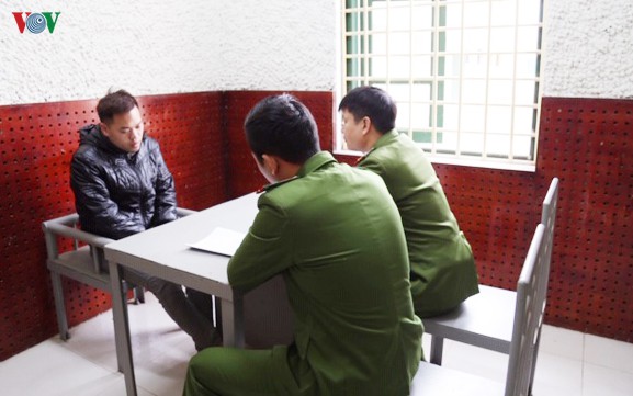 mau thuan vi muon mic hat, mot thanh nien bi danh tu vong hinh 1