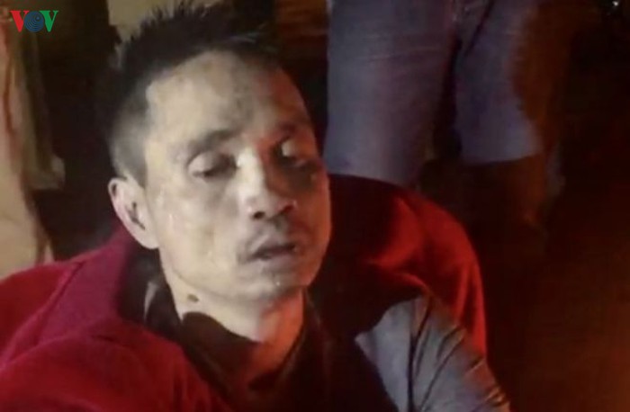 bat giu doi tuong van chuyen 2 banh heroin, 1kg ma tuy da hinh 1