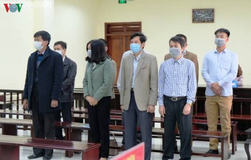 5 cuu can bo thanh tra tinh thanh hoa hau toa ve toi "nhan hoi lo" hinh 1