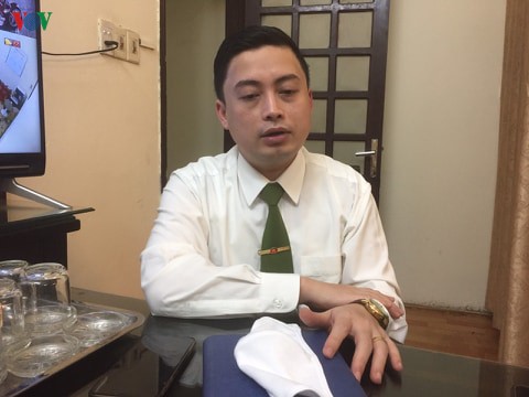 16 gio "truy tim" hanh khach tren chuyen bay vn0054 cua cong an hoan kiem hinh 2