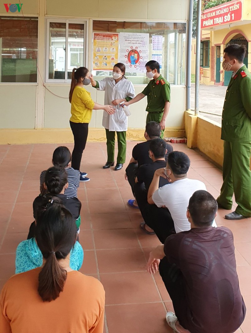 trai giam phong dich covid-19: chat che den bat ngo hinh 5