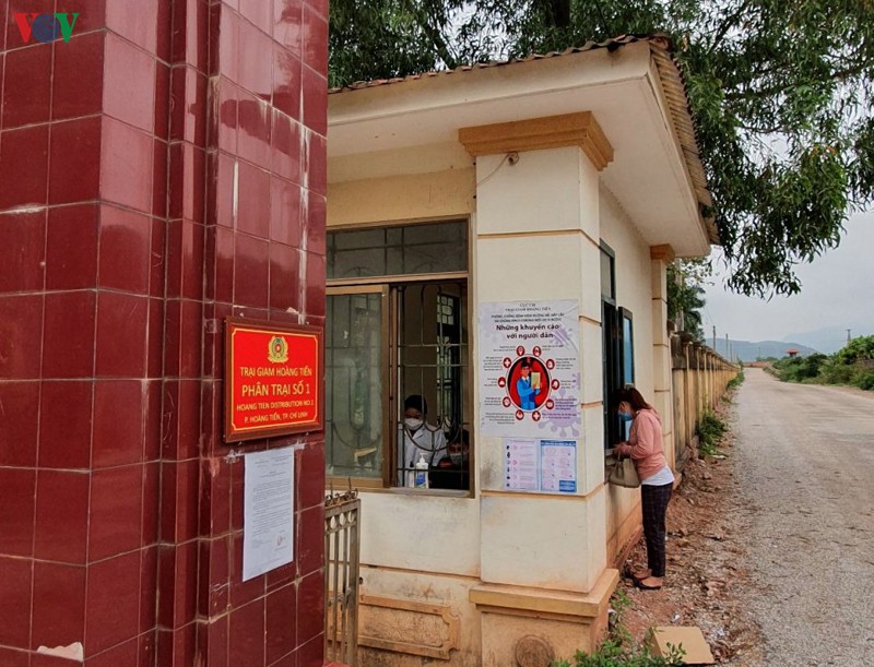 trai giam phong dich covid-19: chat che den bat ngo hinh 4
