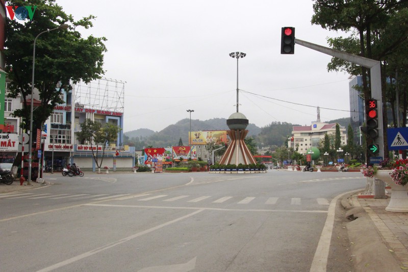 son la nghiem tuc thuc hien cach ly toan xa hoi hinh 3