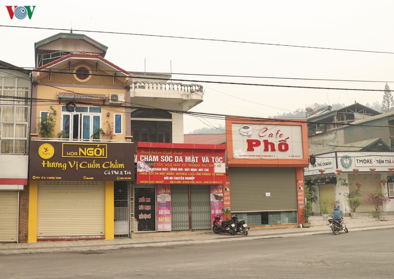 ngay dau thuc hien chi thi 16, nguoi dan dien bien han che ra duong  hinh 5