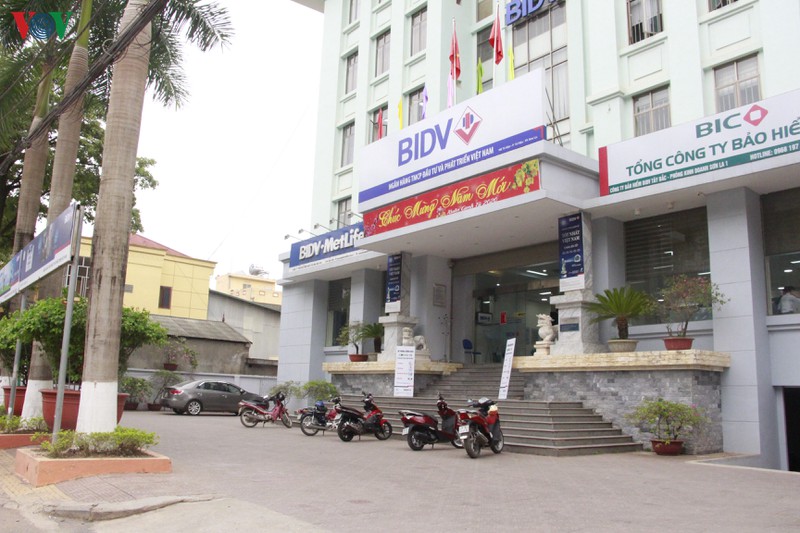 son la nghiem tuc thuc hien cach ly toan xa hoi hinh 9