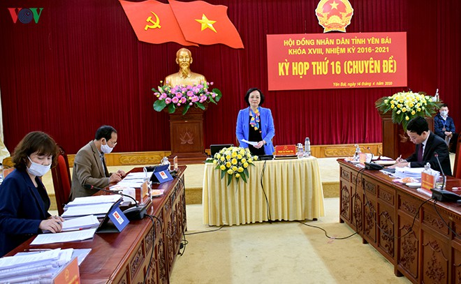 yen bai thong qua 2 nghi quyet lien quan ung pho covid-19 hinh 1