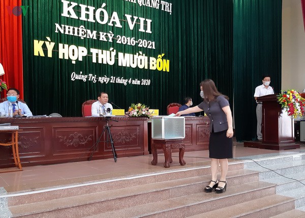 mien nhiem chu tich tinh quang tri nguyen duc chinh hinh 2