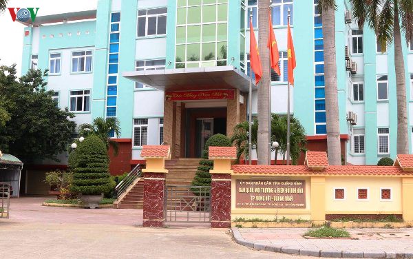 pgd ban quan ly du an o quang binh bi to "tiep tay cho nha thau gian lan hinh 1