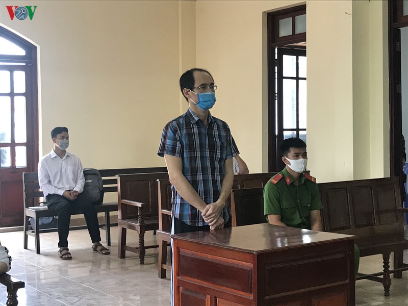 xuyen tac vu dong tam, facebooker "chuong may man" linh an 18 thang tu hinh 1