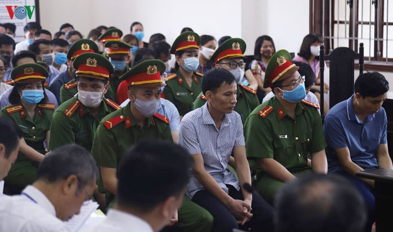 vu gian lan diem thi hoa binh: de nghi muc an 15 bi cao hinh 1