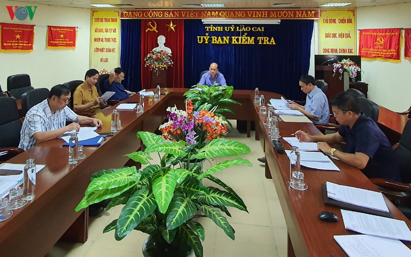 lao cai xu ly bi thu xa su dung bang cap khong hop le hinh 1