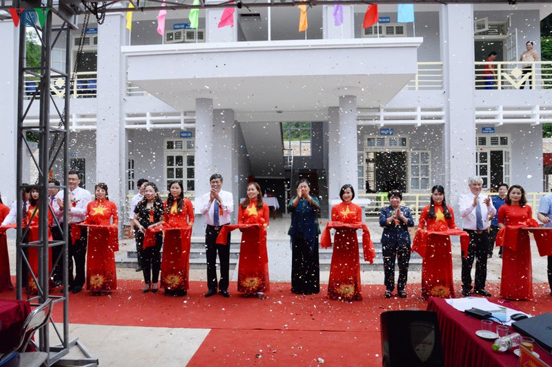 pct thuong truc quoc hoi tong thi phong du le khanh thanh tram y te xa xuan nha hinh 1