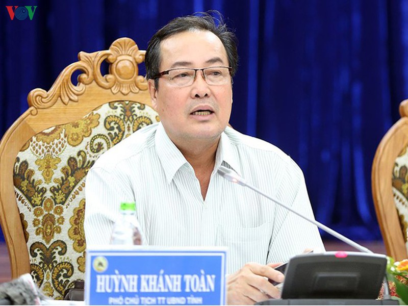 4 uy vien ban thuong vu tinh uy quang nam tu nguyen xin nghi truoc dai hoi hinh 1