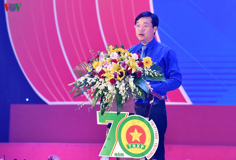 thu tuong: tnxp da the hien y chi "doi non, lap bien" cua the he tre viet nam  hinh 3