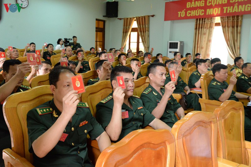dai ta ca van lap tai dac cu bi thu dang uy bdbp tinh son la hinh 1