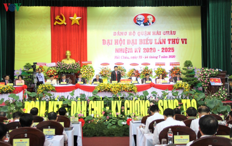 ong luong nguyen minh triet tai dac cu bi thu quan uy hai chau hinh 3