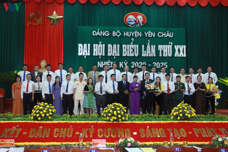 ong tong the anh trung cu bi thu huyen uy yen chau, son la hinh 2