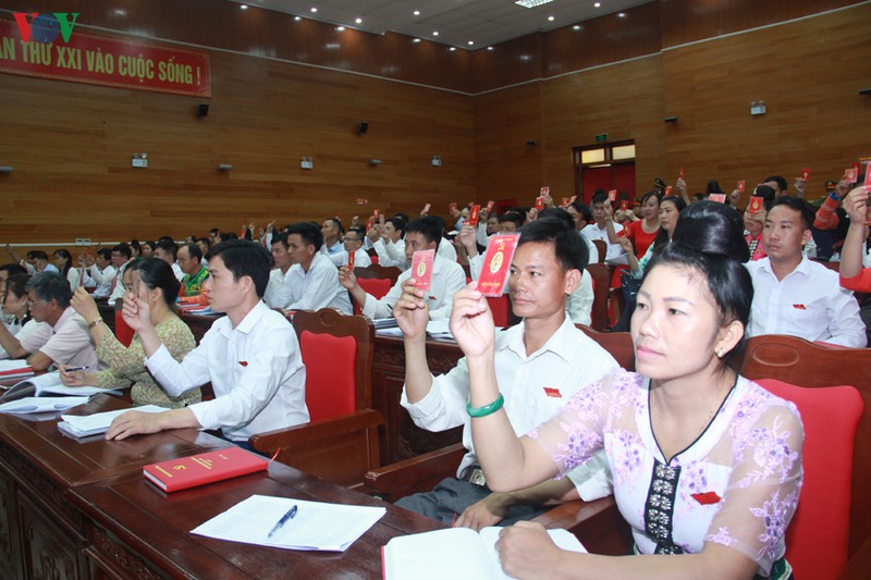 ong tong the anh trung cu bi thu huyen uy yen chau, son la hinh 3