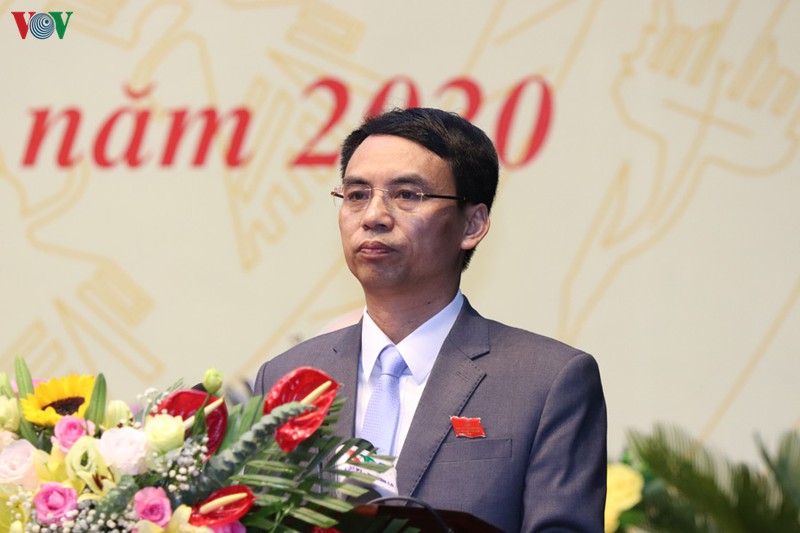 ong nguyen minh tien tai dac cu bi thu huyen uy thuan chau, tinh son la hinh 3