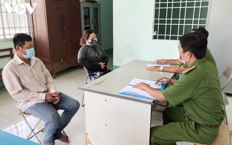 cap vo chong o ca mau bia chuyen bi cuop 150 trieu dong hinh 1