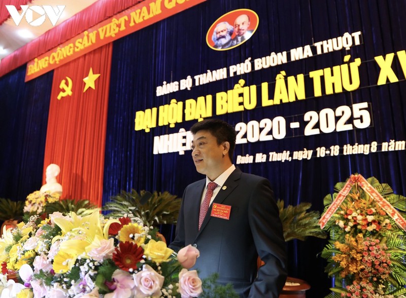 ong tu thai giang tai cu chuc bi thu thanh uy thanh pho buon ma thuot hinh 3