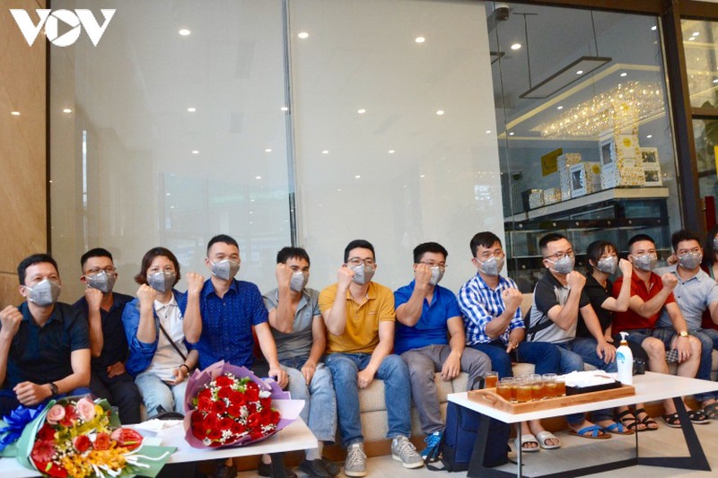 16 bac si nghe an vao giup da nang chong dich covid-19 hinh 2