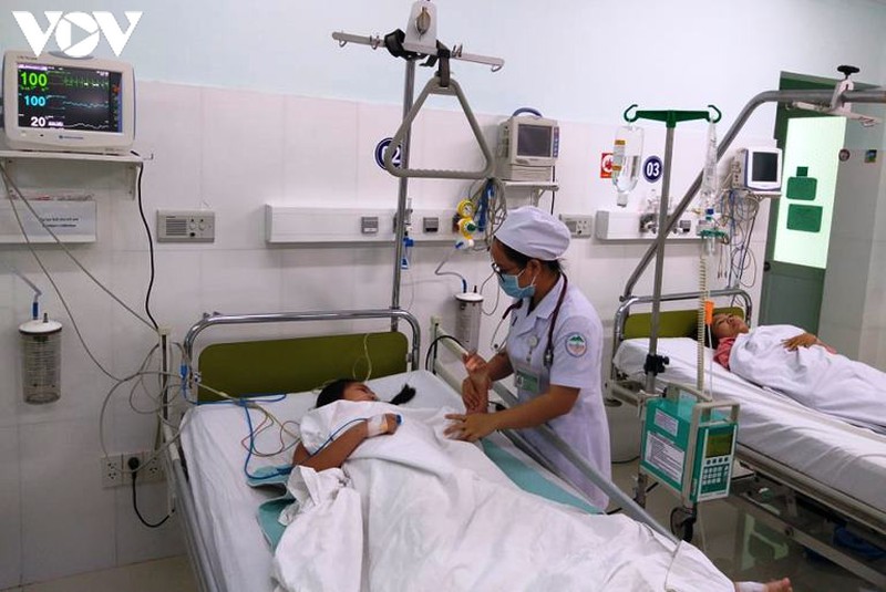 gia tang cac ca sot xuat huyet nang do ngai den benh vien vi so covid-19 hinh 1