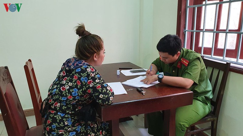 xu ly doi nam nu hanh hung phong vien hinh 1