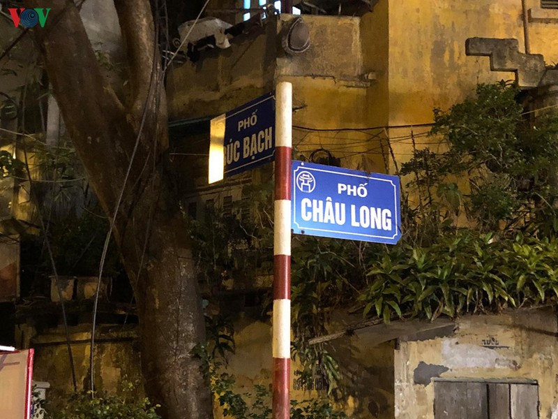 hinh anh: ha noi phong toa pho truc bach vi truong hop nghi nhiem covid-19 hinh 9
