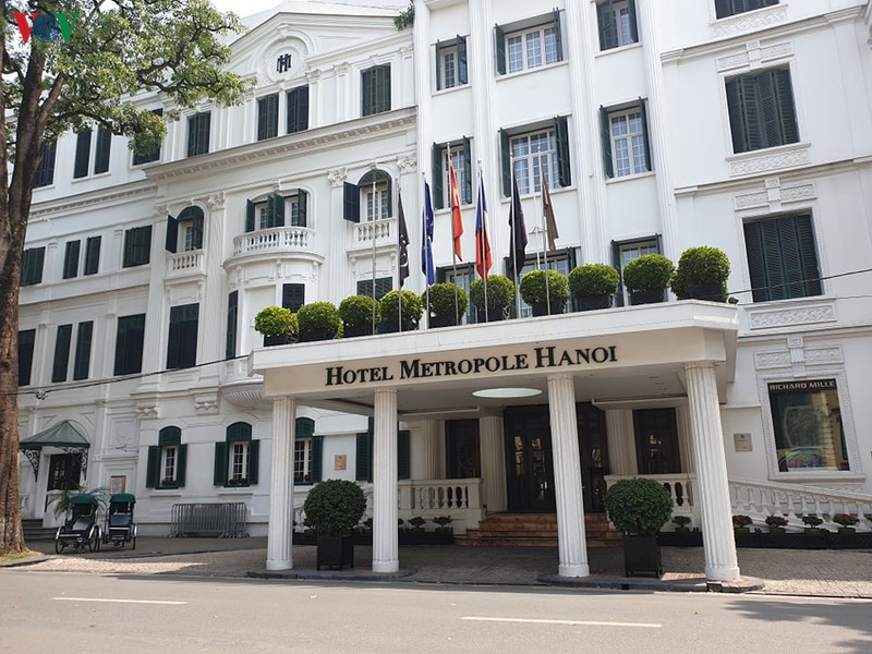 ha noi phong toa khach san metropole, noi co du khach nhiem covid-19  hinh 5