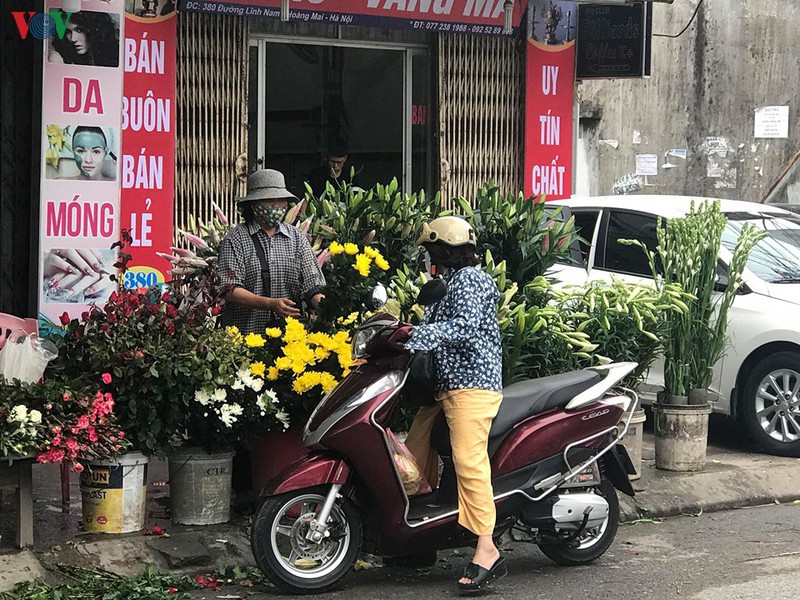 anh: nguoi ha noi binh tinh trong nhung ngay "chong giac" covid-19 hinh 15