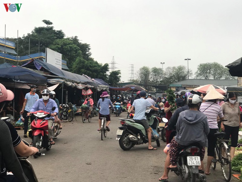 anh: nguoi ha noi binh tinh trong nhung ngay "chong giac" covid-19 hinh 10