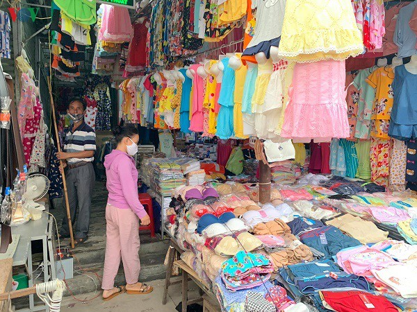 hue tam dung kinh doanh dich vu khong thiet yeu de chong covid-19 hinh 1