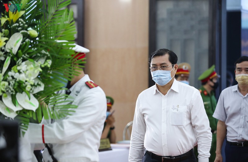 chum anh: nghen ngao nguoi than, dong doi tien biet 2 chien sy hy sinh hinh 4