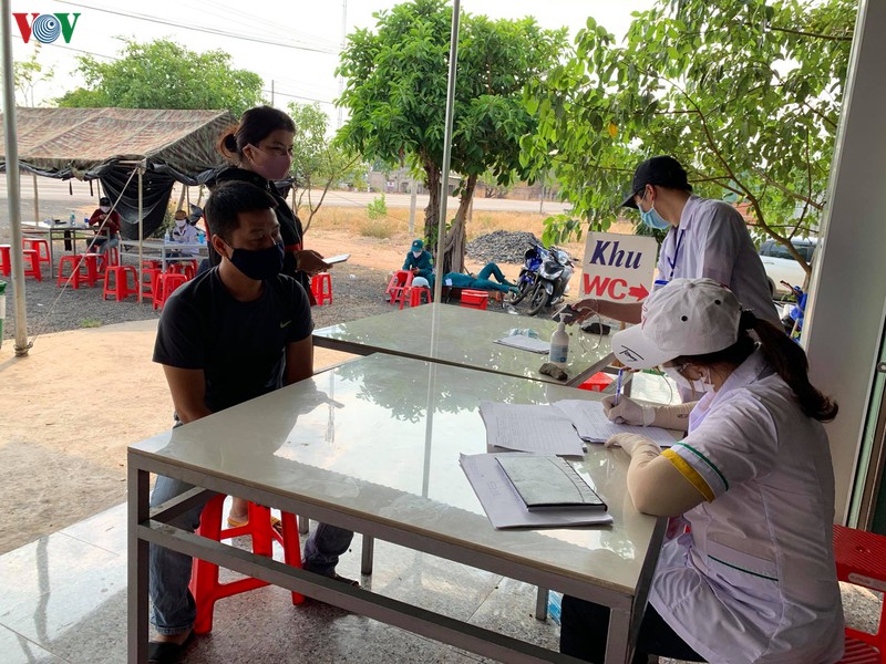 tay nguyen chot chan phong dich nghiem nhung van dam bao luu thong hinh 2