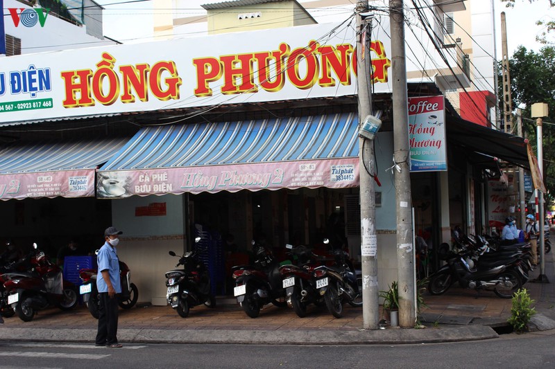 anh: quan ca phe, quan an o can tho bi nhac nho vi tap trung qua 10 nguoi hinh 5