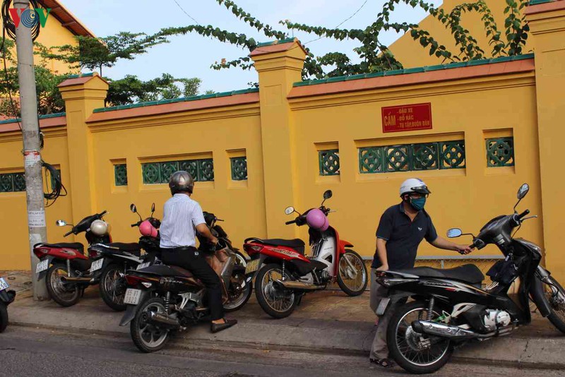 anh: quan ca phe, quan an o can tho bi nhac nho vi tap trung qua 10 nguoi hinh 6