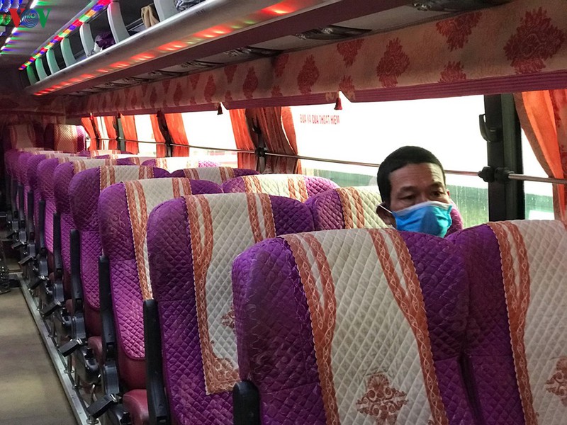 van tai khach lien tinh: xe xuat ben, lan banh cang nhieu...cang lo hinh 3