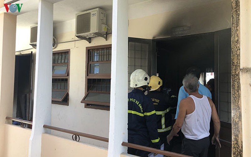 chay tai truong trung hoc co so le hong phong o da nang hinh 2