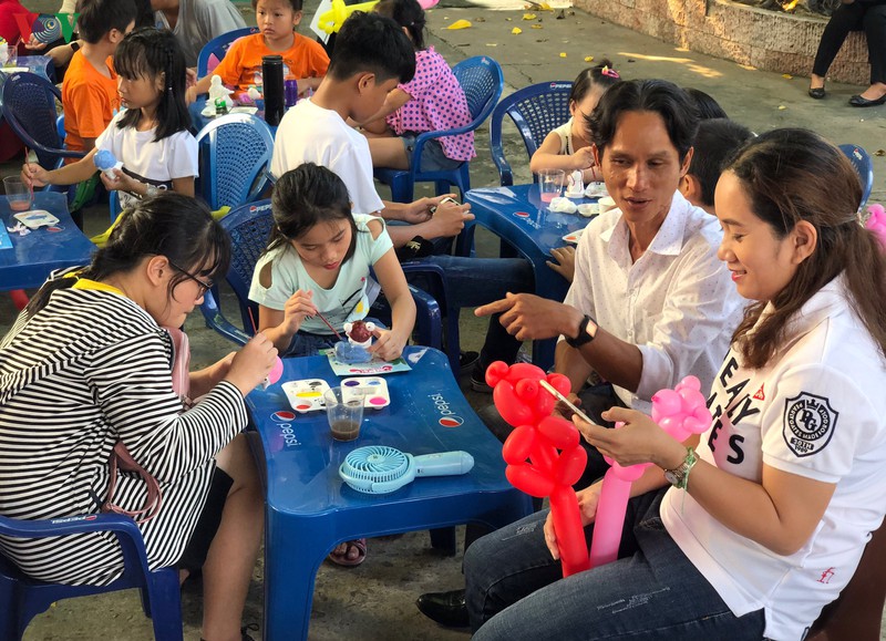 350 gia dinh cnvc-ld du ngay hoi gia dinh van hoa -hanh phuc tphcm hinh 1