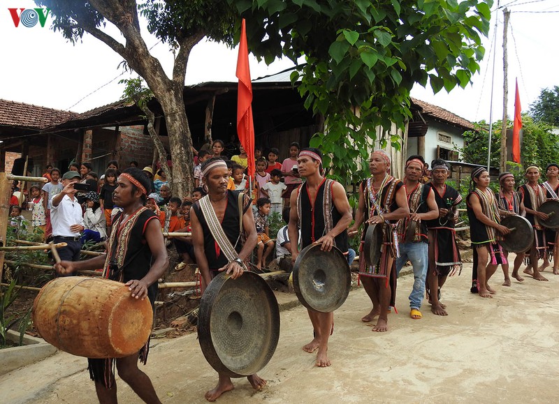 kich cau du lich, kon tum ra mat lang du lich cong dong kon ko tu hinh 1