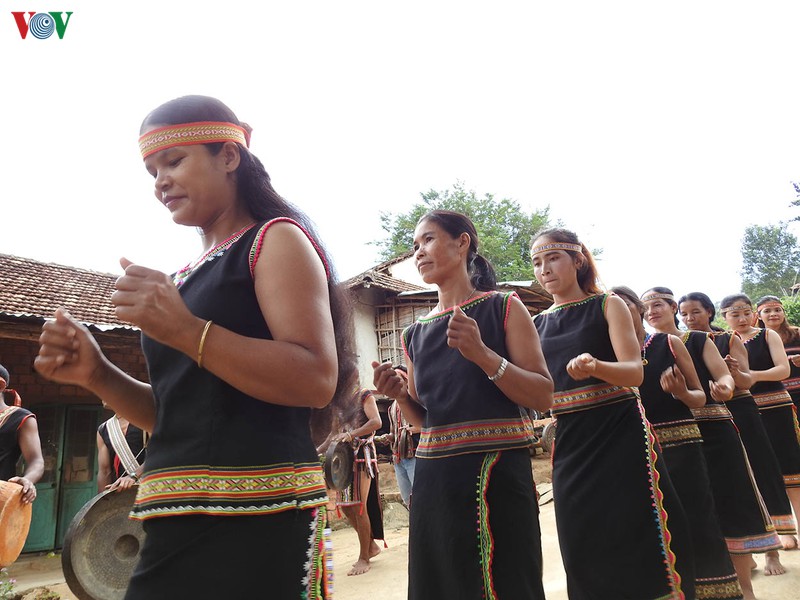 kich cau du lich, kon tum ra mat lang du lich cong dong kon ko tu hinh 5